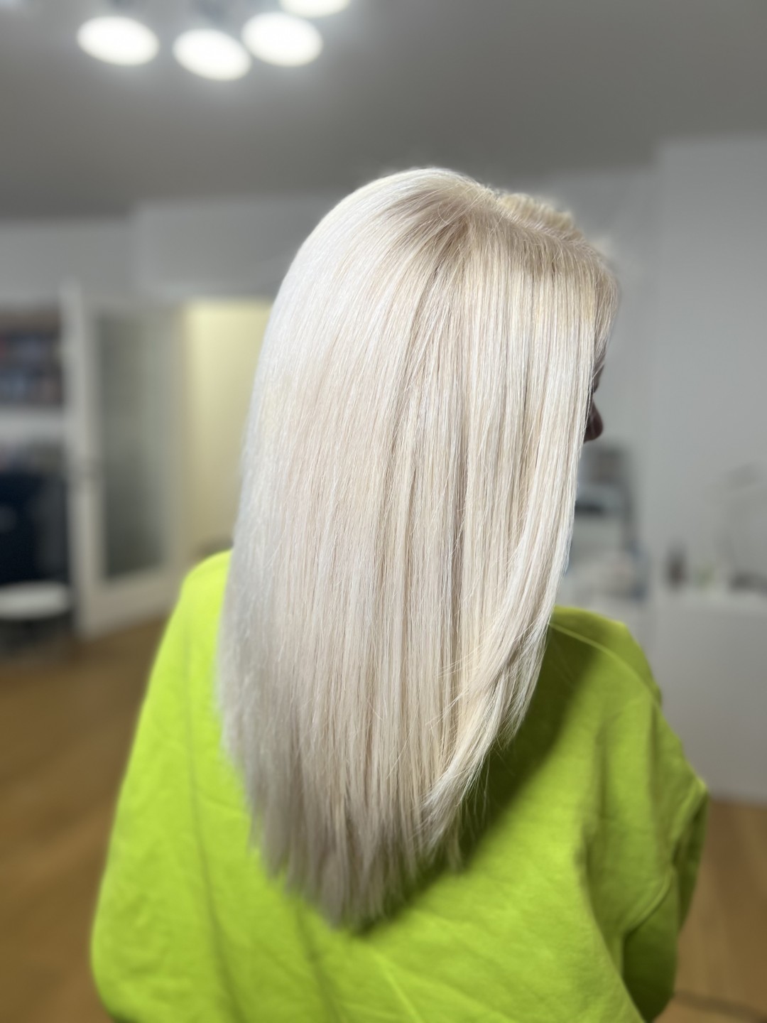 Marko Hairdresser #beograd Blajhanje kose Blajhanje cele dužine - ekstra duga kosa