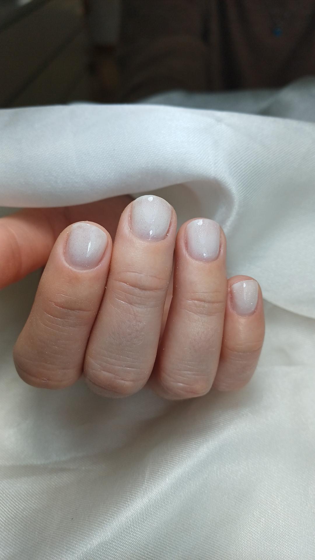 Ojačavanje prirodnih noktiju gelom - La Hermosa Beauty Studio, Beograd Ojačavanje noktiju Nokti Ojačavanje noktiju, Beograd, Novi Beograd Ušće, Sava Centar