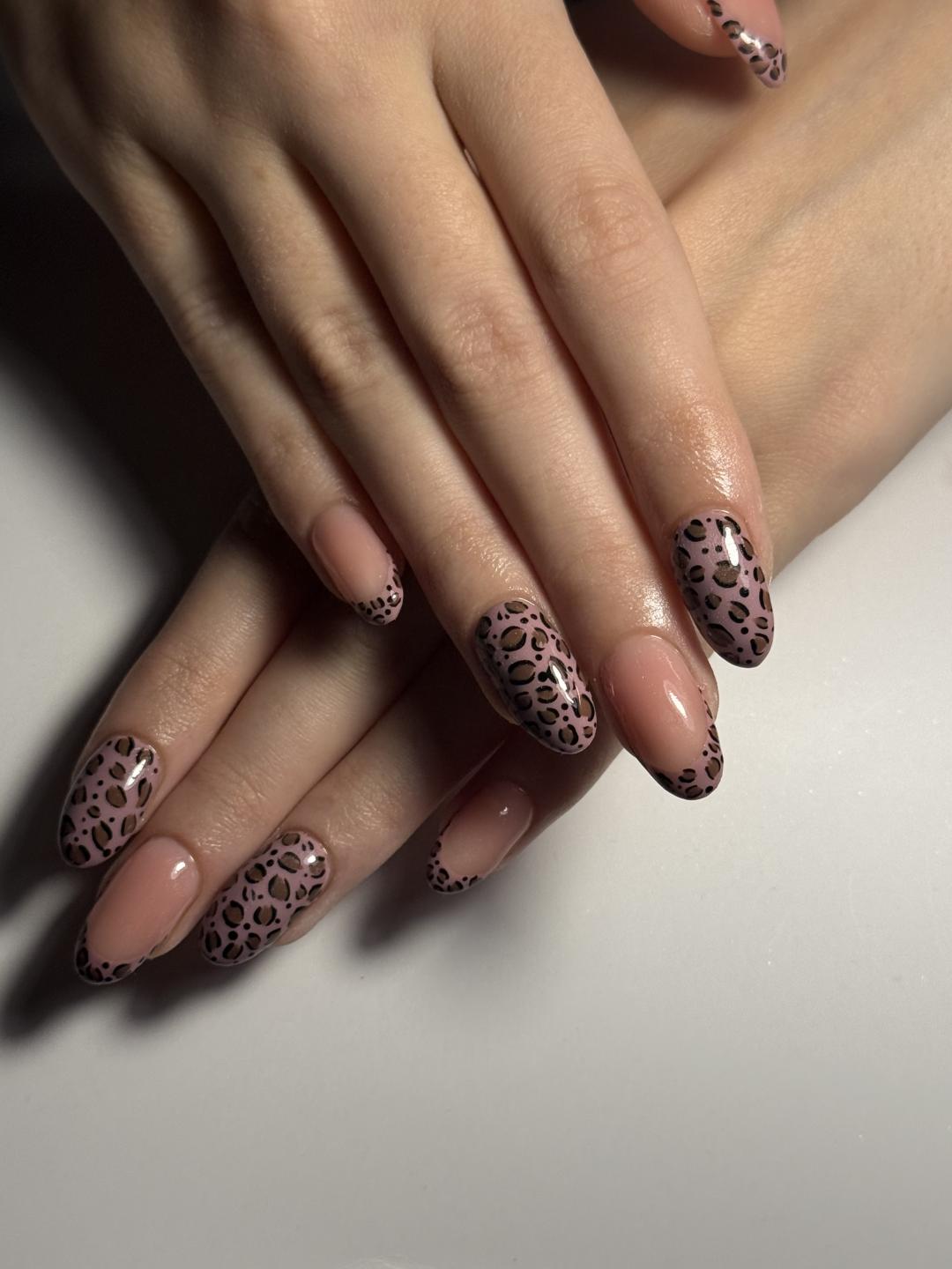 The Maya #beograd Korekcija noktiju Korekcija noktiju - M dužina