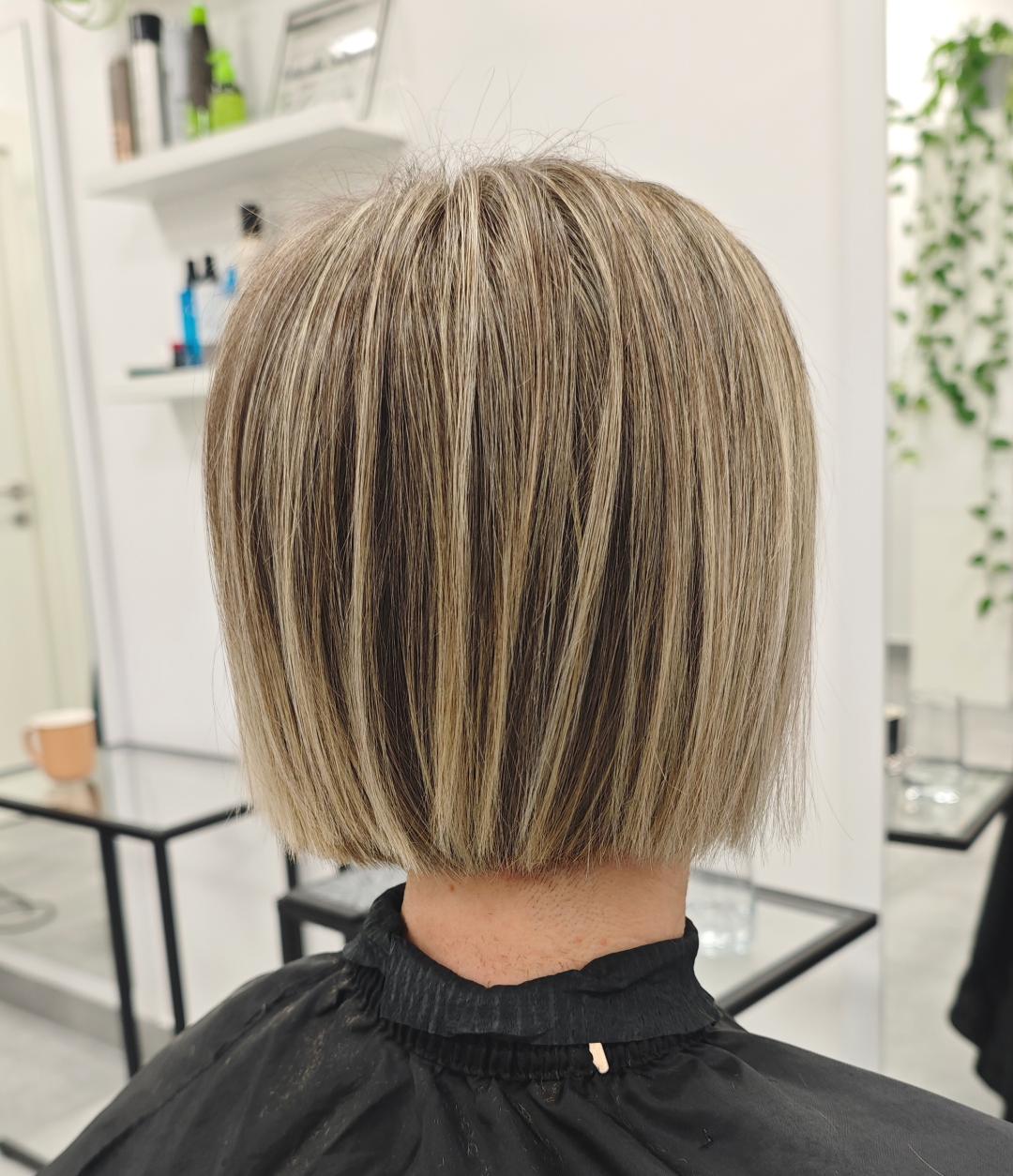 Kotenkova Studio & Education #beograd Pramenovi Blond tehnike cele dužine - kosa srednje dužine
