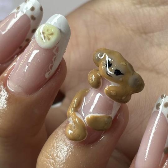 Touch Aesthetic&Medical care #beograd Ukrašavanje noktiju Složen dizajn Rad majstora Jane