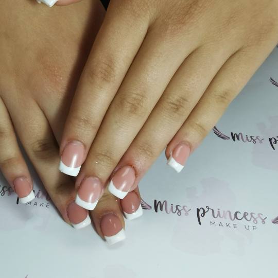 Miss Princess Make up #beograd Izlivanje noktiju Izlivanje noktiju gelom / akrilom / akry gelom - M 