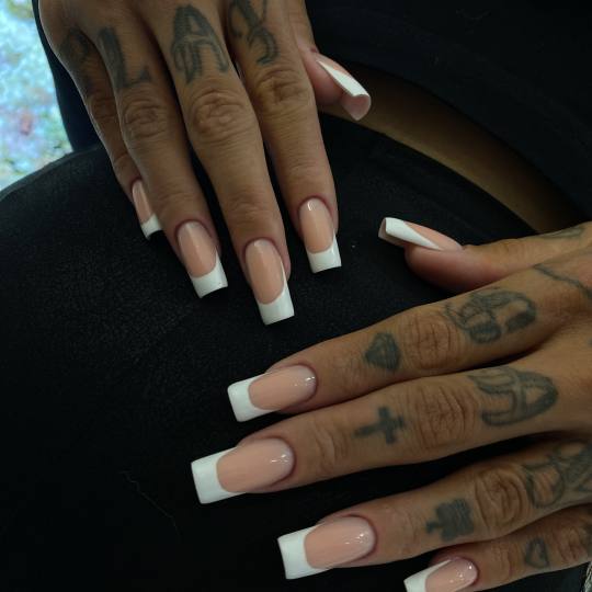 aBeauty Salon Lepote #beograd Manikir U aBeauty salonu, manikir i pedikir nisu samo usluge, već isk