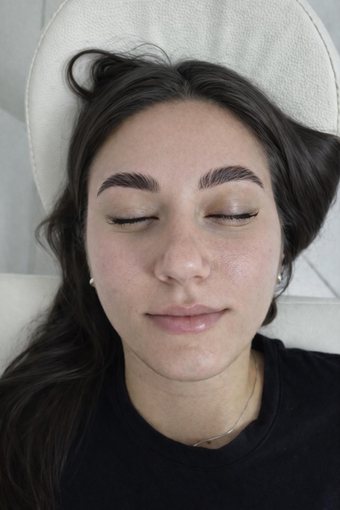 Shishi beauty studio #beograd Obrve Brow lift