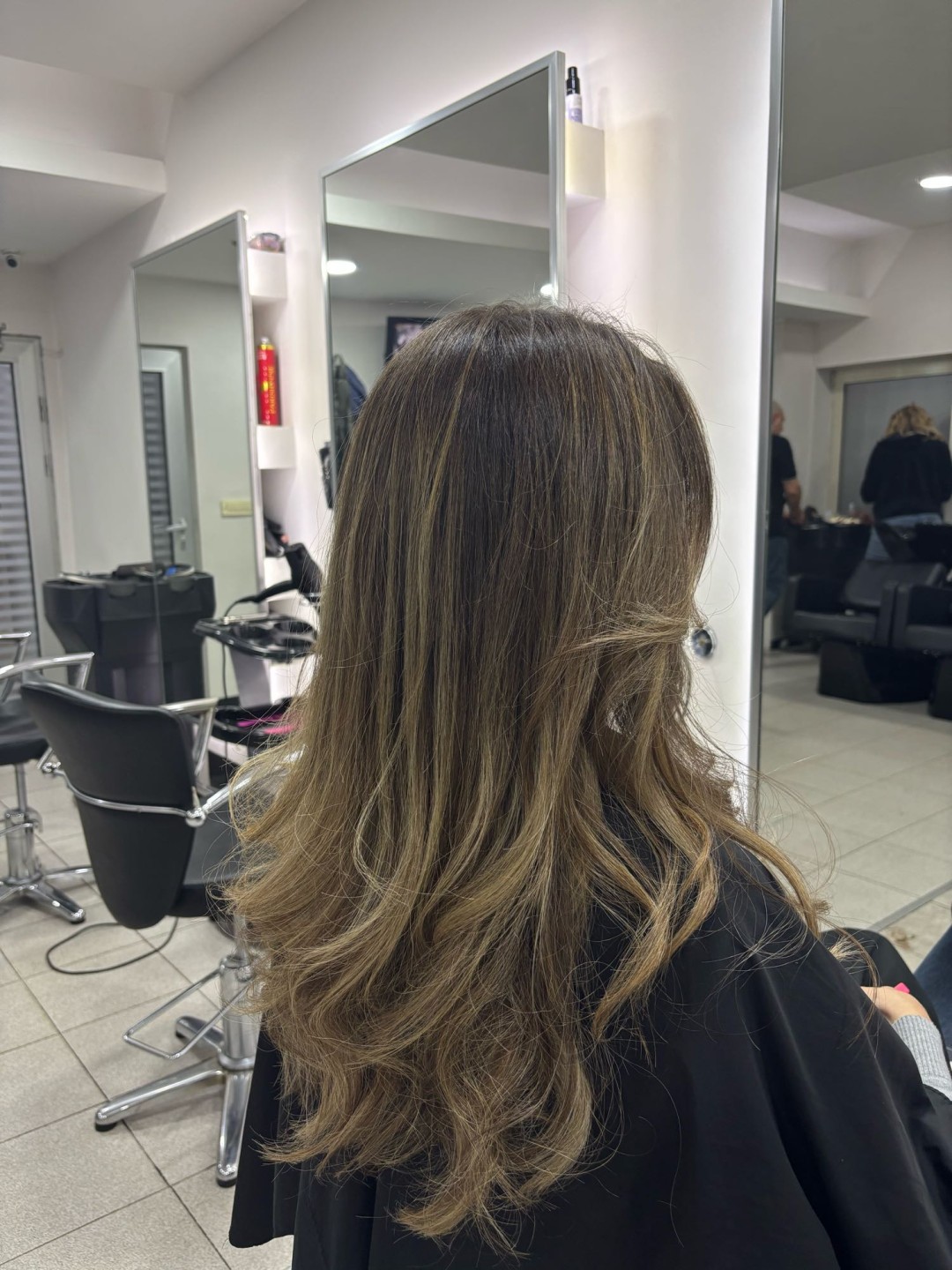 Nikola @ Aleksa #beograd Feniranje i stilizovanje Feniranje na ravno - duga kosa