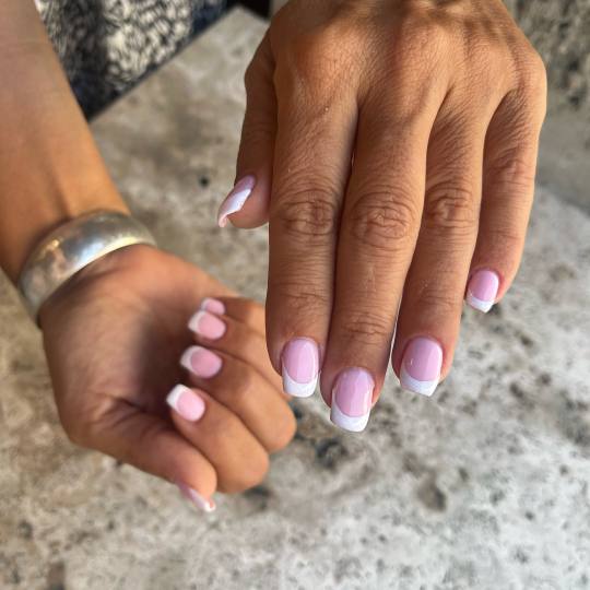 Xenija Beauty Room #beograd Manikir Izlivanje noktiju gelom - M duzina