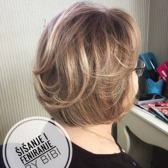 Bibi beauty centar #beograd Šišanje Žensko šišanje + feniranje na ravno / lokne - kratka kosa B