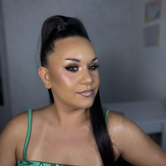 Artist Alex Studio #nis Make-up / šminkanje Profesionalno šminkanje + veštačke trepavice