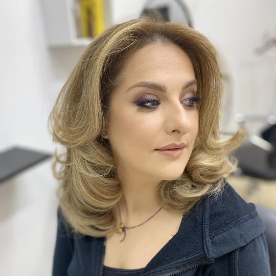 Lovely Style #beograd Make-up / šminkanje Profesionalno šminkanje + feniranje na ravno / lokne