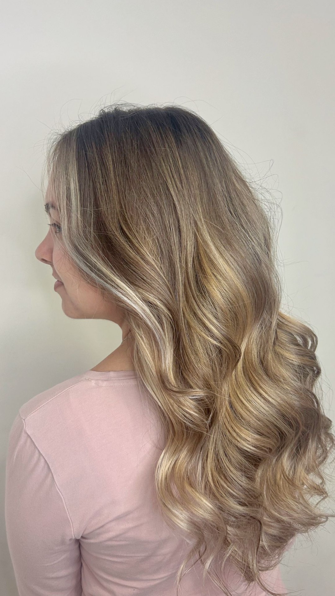 Urban beauty #beograd Pramenovi Pramenovi na foliju/Balayage /Ombre/ Sombre + preliv - duga kosa (kosa do lopatice)
