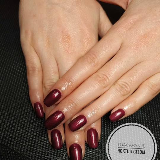 Right Beauty #beograd Ojačavanje noktiju Ojačavanje noktiju gelom dužina 1
