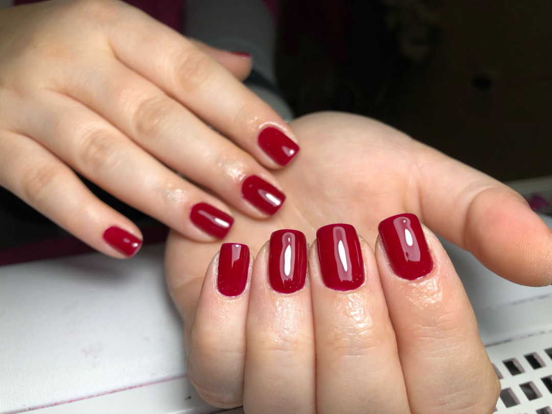 Mademoiselle Beauty #beograd Gel lak Korekcija gel laka - ruke sa aparatnim manikirom
