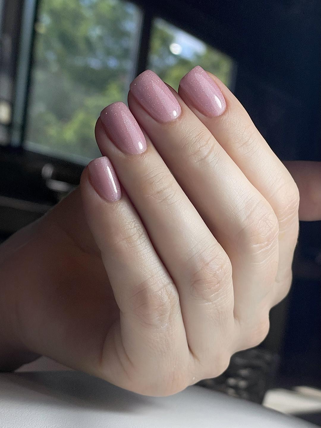 Gel lak / rubber baza - Nails Studio, Beograd Ojačavanje noktiju Nokti Ojačavanje noktiju, Beograd, Banovo brdo