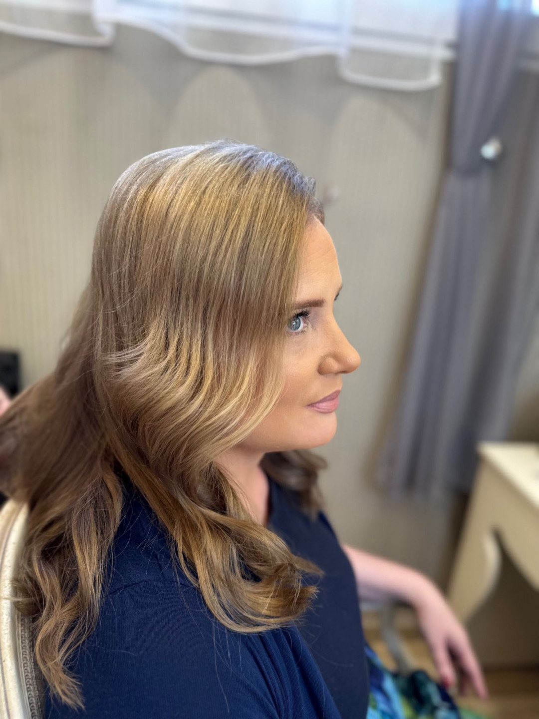 Feniranje na ravno / lokne - duga kosa - Bibi beauty centar, Beograd Feniranje i stilizovanje Frizerski saloni Feniranje i stilizovanje, Beograd, Banovo brdo