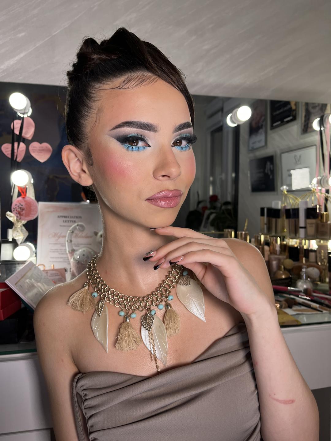 Profesionalno šminkanje + veštačke trepavice - Golden beauty by Mimi, Niš Make-up / šminkanje Lice Make-up / šminkanje, Niš, Pantelej