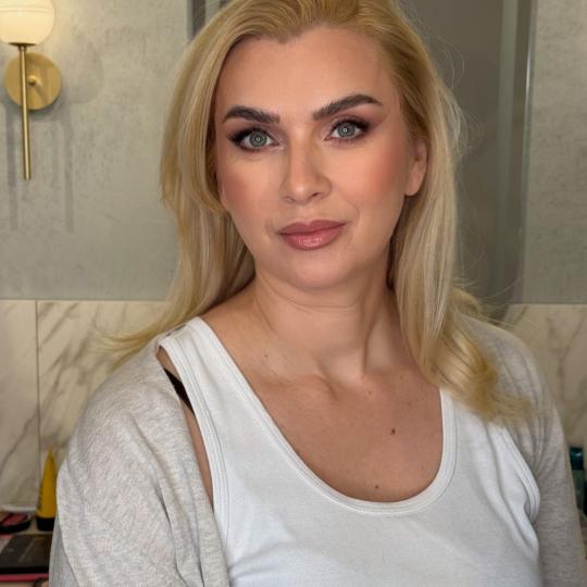 Ivana Vit #beograd Make-up / šminkanje Profesionalno šminkanje - glam šminka Roðendanski makeup