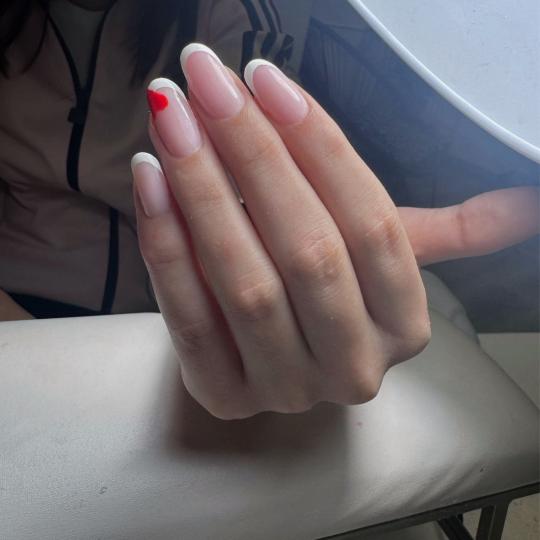 Spicy beauty #beograd Ojačavanje noktiju Ojačavanje noktiju rubber bazom - M dužina