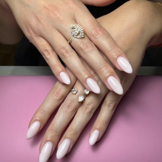 Beauty room Zvezdara #beograd Izlivanje noktiju Korekcija izlivanja noktiju gelom - M dužina Nokti