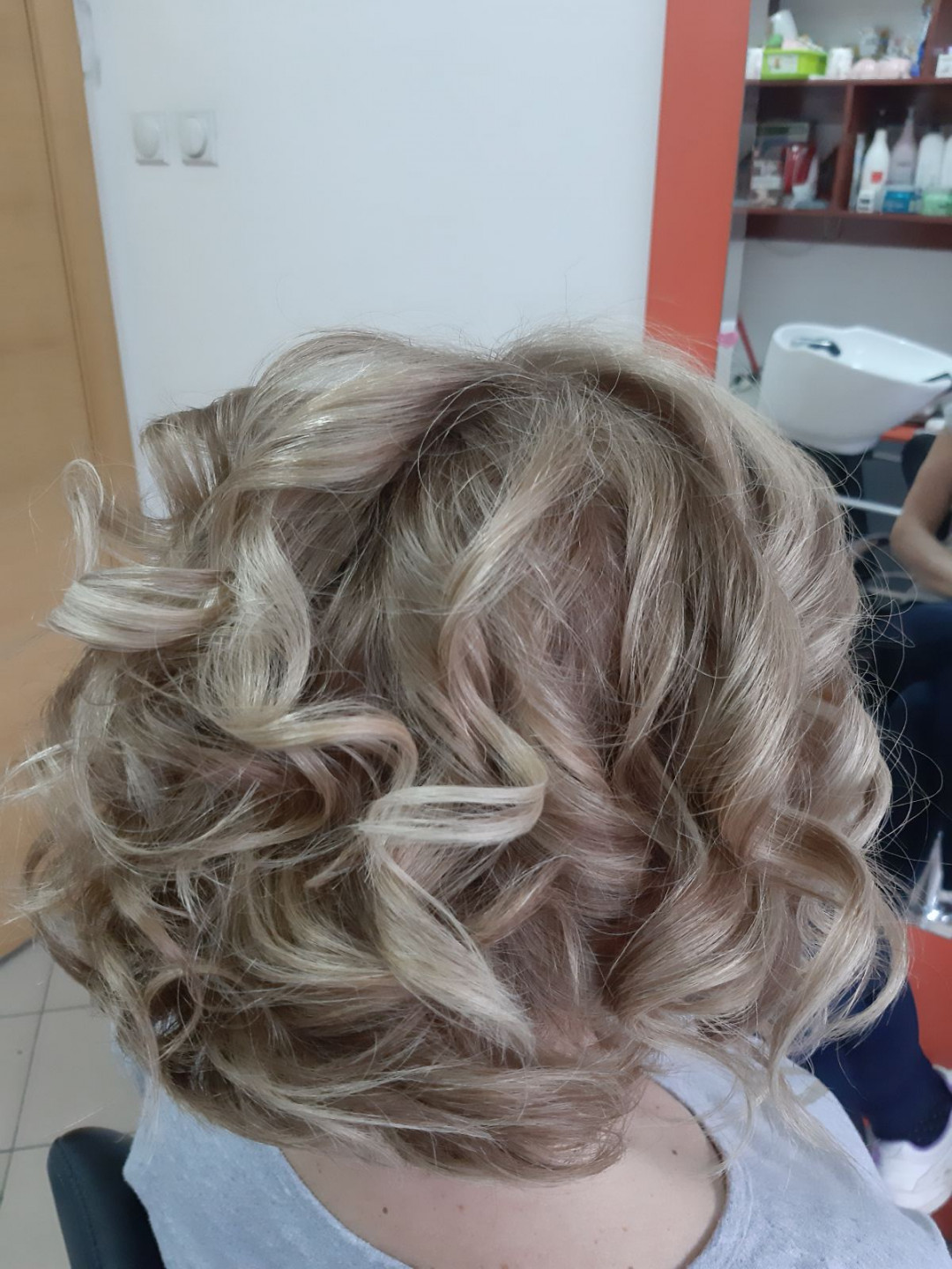 Chic & Shine #beograd Pramenovi Pramenovi na foliju - kosa srednje dužine