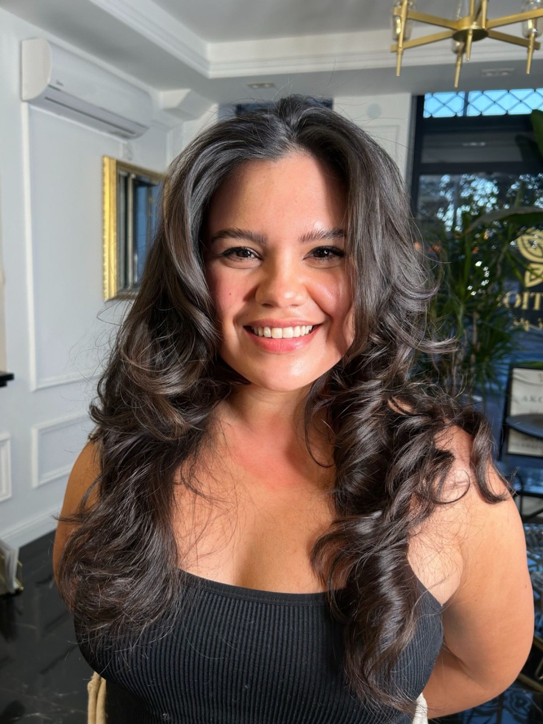 Esthetique Privé #beograd Šišanje Žensko šisanje +tretman za hidrataciju kose+ feniranje - sve dužine