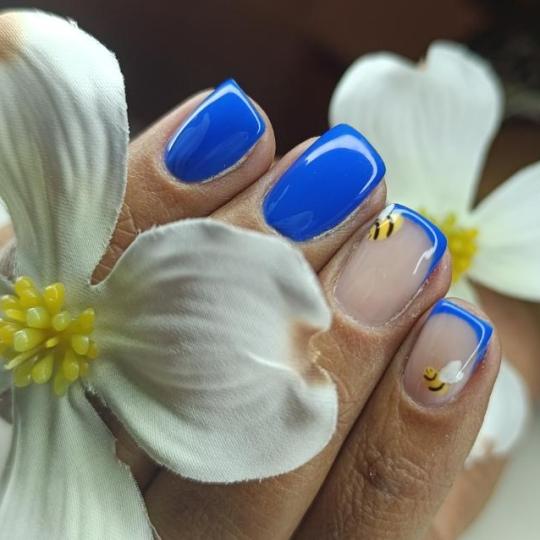 Avenia #beograd Ojačavanje noktiju Ojačavanje noktiju gelom - M dužina Dodatak Nail art