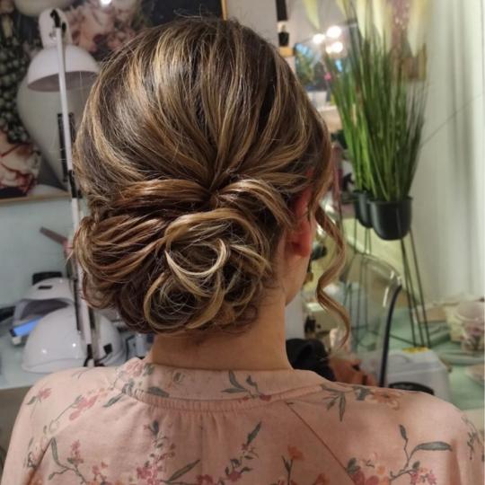 Tmins - My Way Vračar #beograd Svečane i frizure za svadbu Svečana frizura - jednostavna