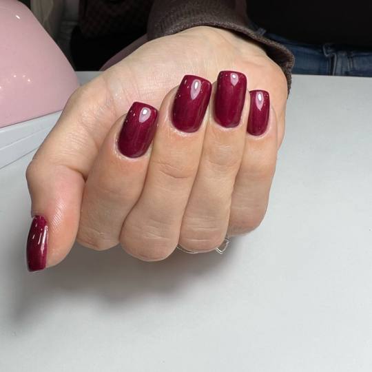 Nini beauty studio #beograd Ojačavanje noktiju Ojačavanje noktiju gelom - S / M dužina