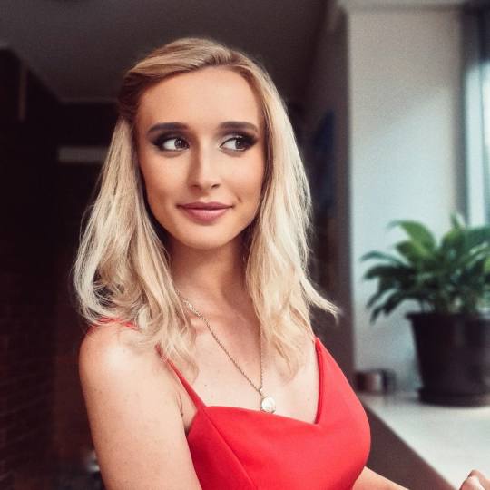 GM Beauty studio #beograd Make-up / šminkanje Profesionalno šminkanje + veštačke trepavice