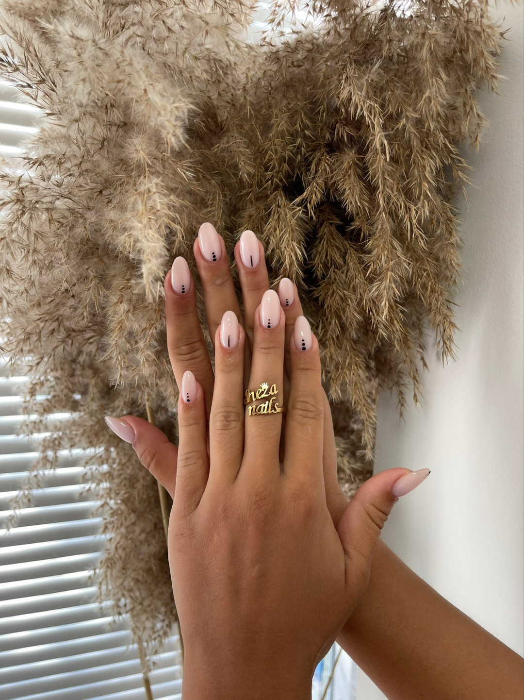 Sneža Nails #beograd Izlivanje noktiju Korekcija noktiju salonski rad - M dužina