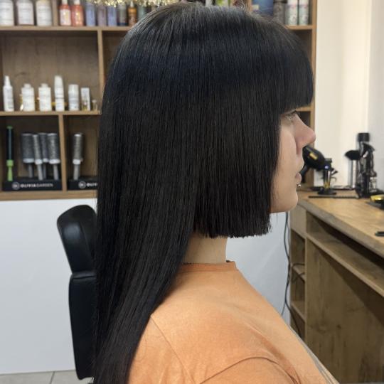 Studio Eleven Ladies&Gentlemen #beograd Žensko šišanje Žensko šišanje + feniranje - kosa sredn