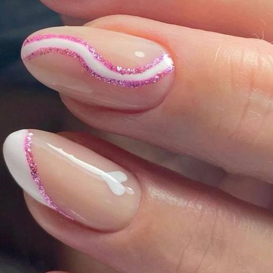 Moon Beauty Bar #beograd Ukrašavanje noktiju Nail art - po noktu