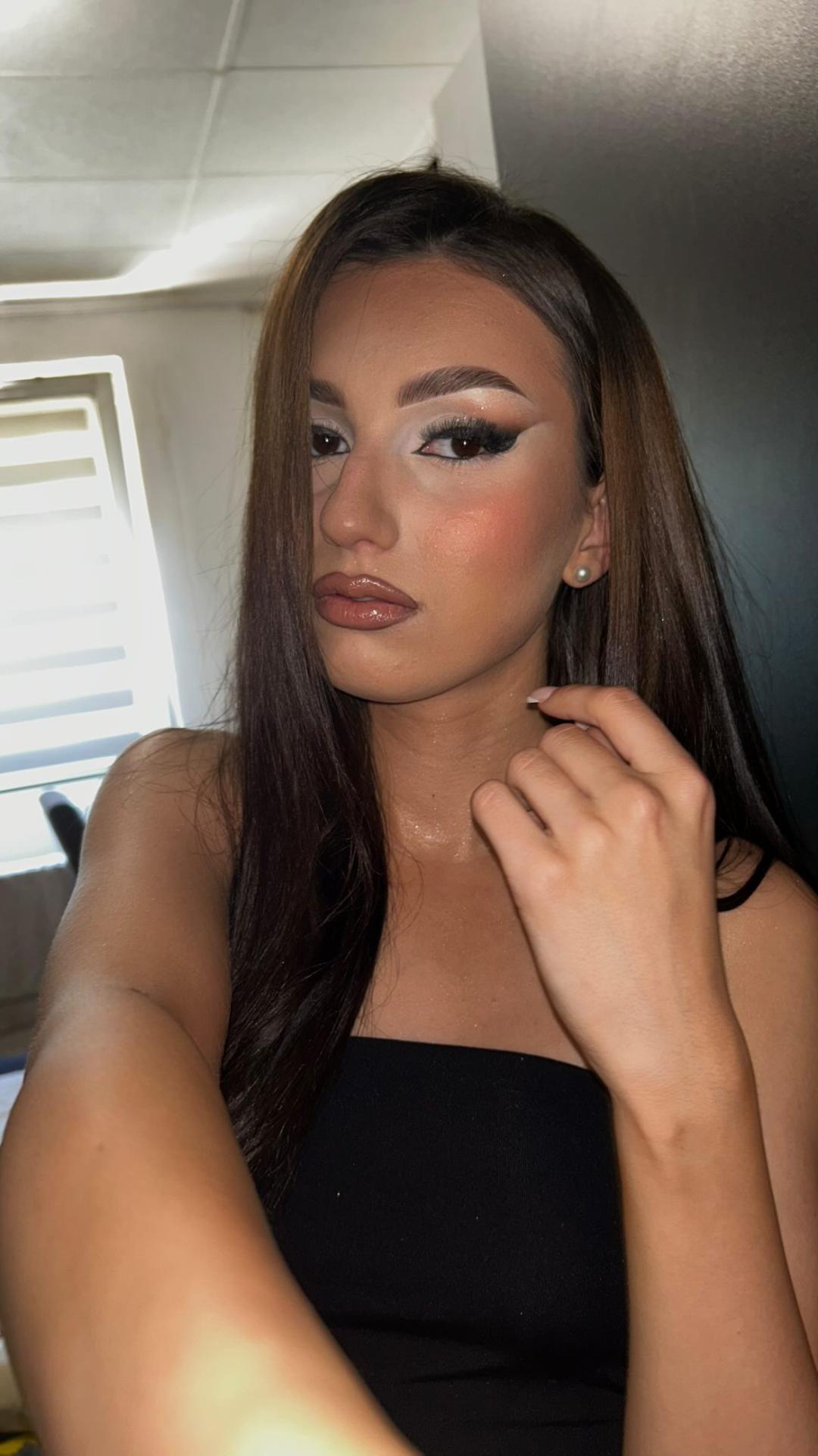 Profesionalno šminkanje + veštačke trepavice - Golden beauty by Mimi, Niš Make-up / šminkanje Lice Make-up / šminkanje, Niš, Pantelej