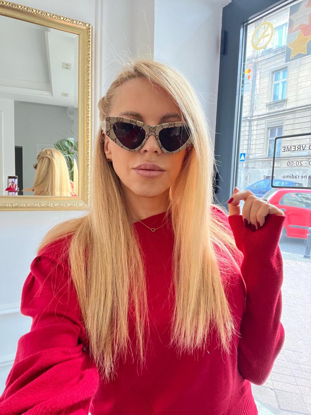 Žensko šisanje +tretman za hidrataciju kose+ feniranje - sve dužine - Esthetique Privé, Beograd Šišanje Frizerski saloni Šišanje, Beograd, Centar, Stari grad, Dorćol