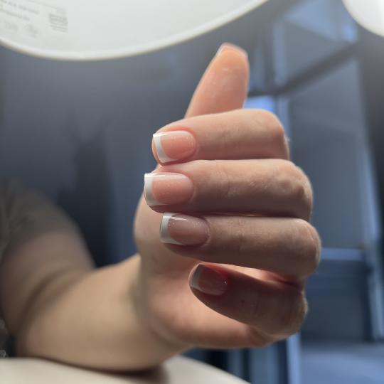 October Care #novisad Korekcija noktiju Korekcija gela - S dužina