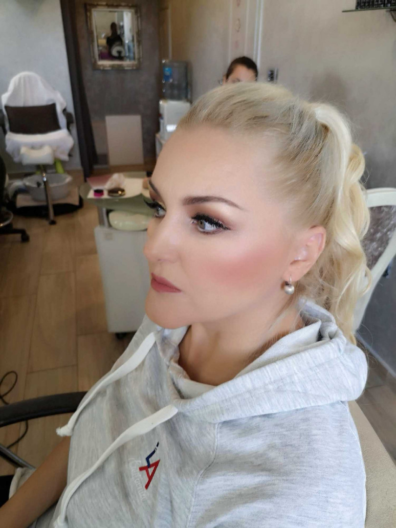 Bibi beauty centar #beograd Make-up / šminkanje Profesionalno šminkanje + veštačke trepavice