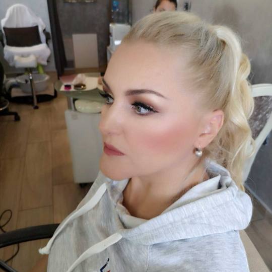 Bibi beauty centar #beograd Make-up / šminkanje Profesionalno šminkanje + veštačke trepavice mak