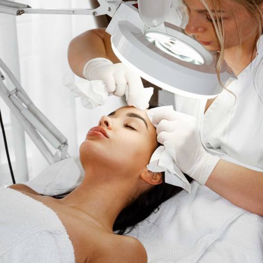 Beautique spa #beograd Tretman lica Higijenski tretman + led svetlosna terapija