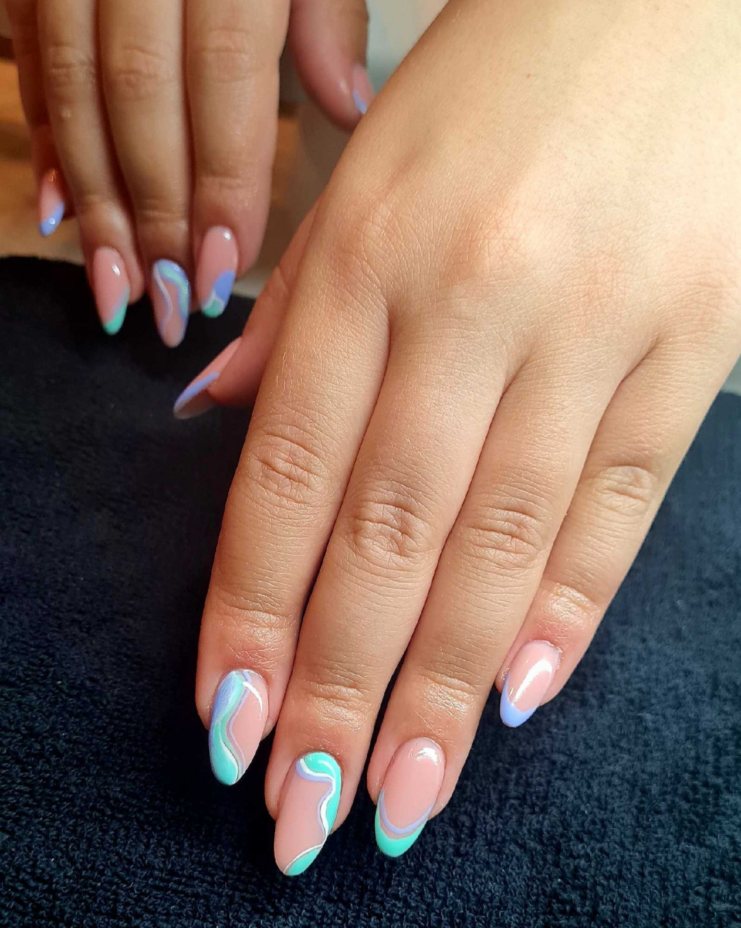 Ojačavanje noktiju gelom dužina 3 - Right Beauty, Beograd Ojačavanje noktiju Nokti Ojačavanje noktiju, Beograd, Centar, Stari grad, Dorćol