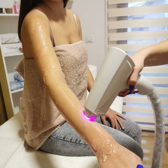 D&D Beauty Center #beograd Laserska epilacija Laserska epilacija celih ruku + pazuha - za dame