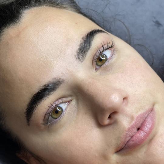 House of Beauty #beograd Trepavice Lash + brow lift Lash & brow lift 💫