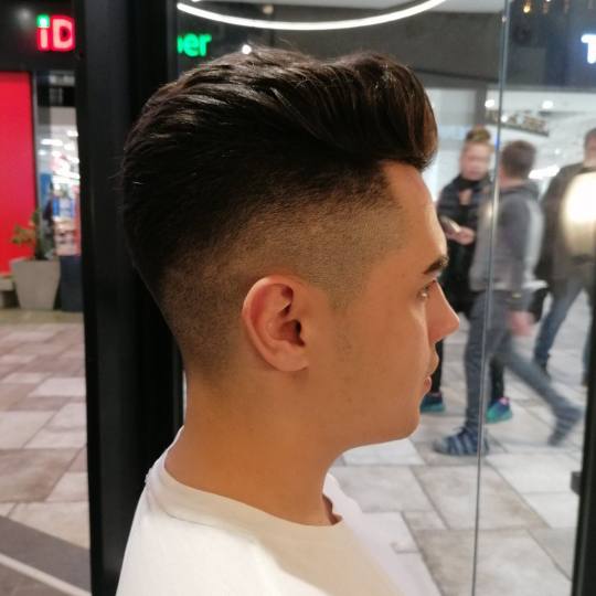 Alfaparf Studio Ada Mall #beograd Muško šišanje Muško šišanje mašinicom + makazama