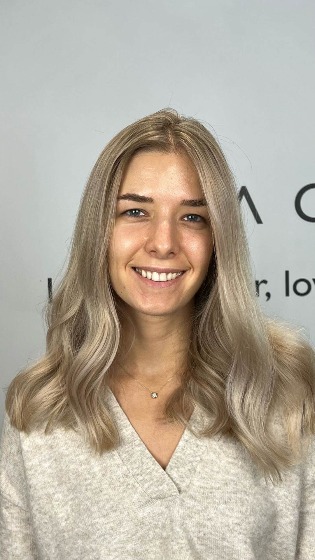 Balayage - duga kosa - Gagi, Beograd Ombre, sombre, balayage Frizerski saloni Ombre, sombre, balayage, Beograd, Vračar, Čubura, Crveni krst
