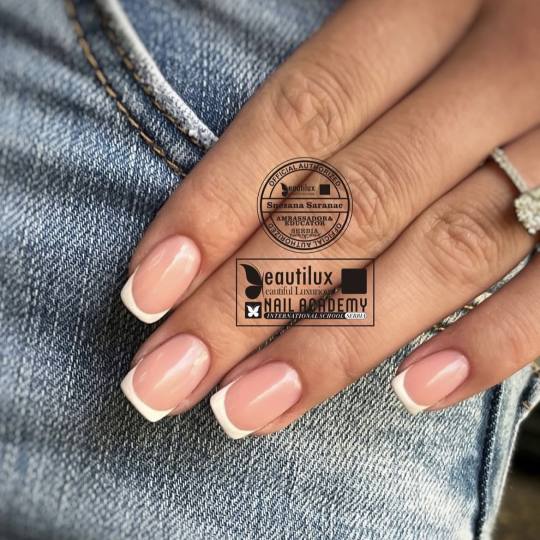 Beauty Care S&N team #novisad Izlivanje noktiju Izlivanje noktiju gelom - S dužina Izlivanje i crta