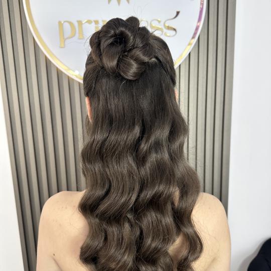 Princess beauty #nis Farbanje kose Svečana frizura talasi - duga kosa