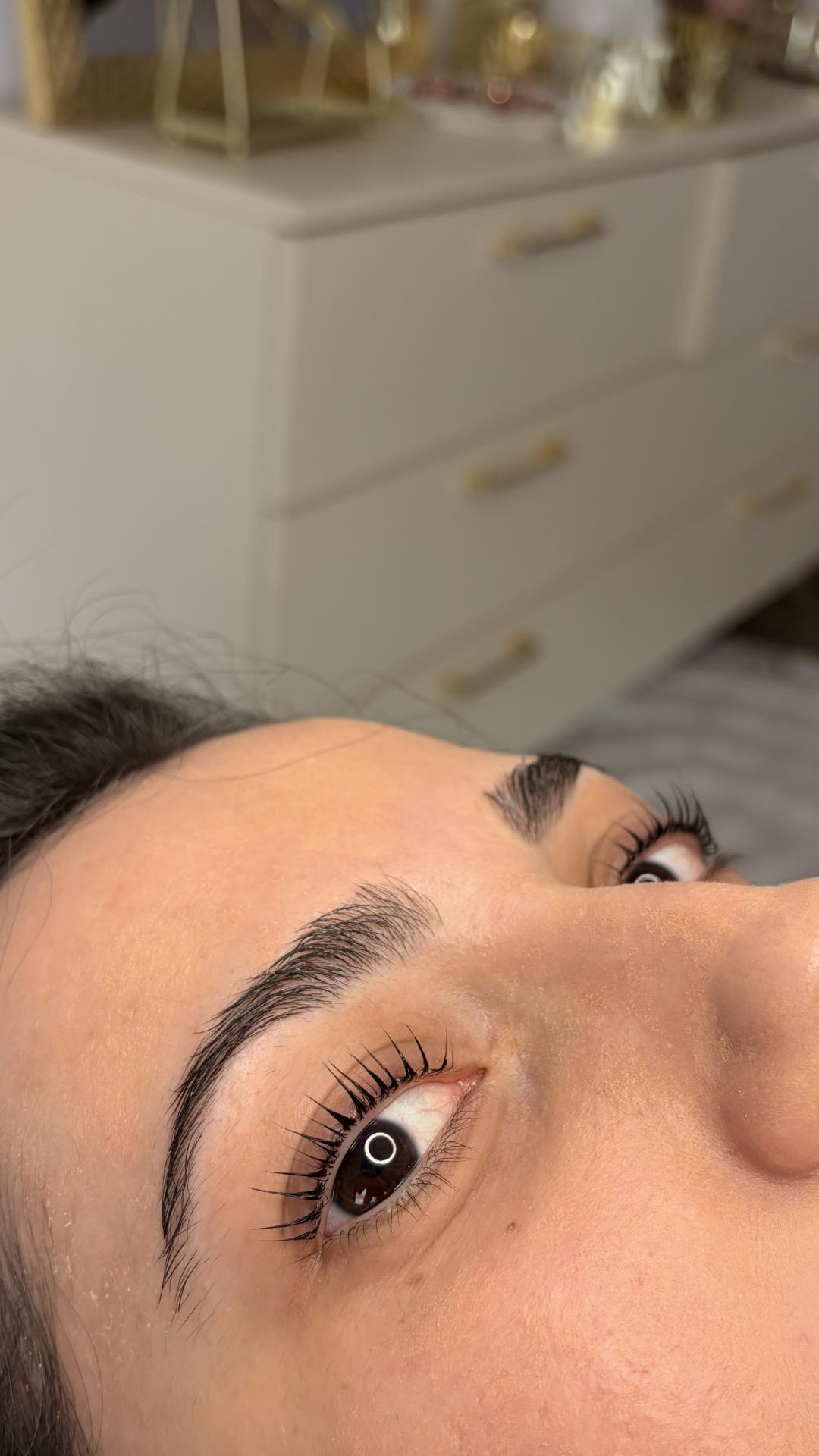 Lash lift - Almari Beauty Concept, Kragujevac Trepavice Lice Trepavice, Kragujevac, Centar
