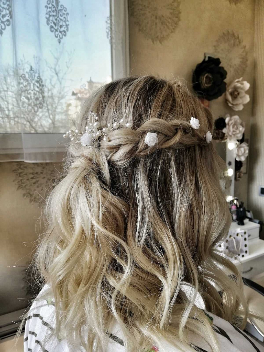 Bibi beauty centar #beograd Svečane i frizure za svadbu Svečana frizura - kosa srednje dužine