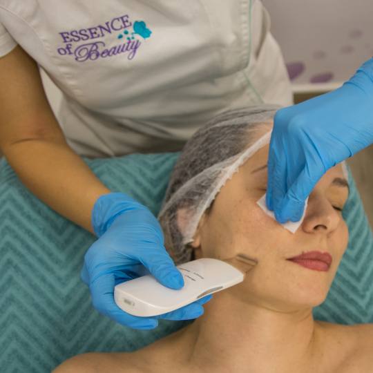 Essence of Beauty Academy #beograd Radiotalasni i ultrazvučni tretmani Ultrazvučno čišćenje lic