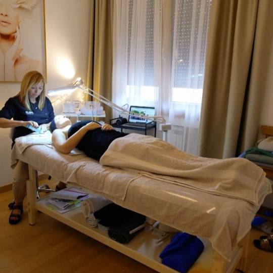 Beauty Koko Housse - Vračar #beograd Mikrodermoabrazija Mikrodermoabrazija lica + higijenski tretma