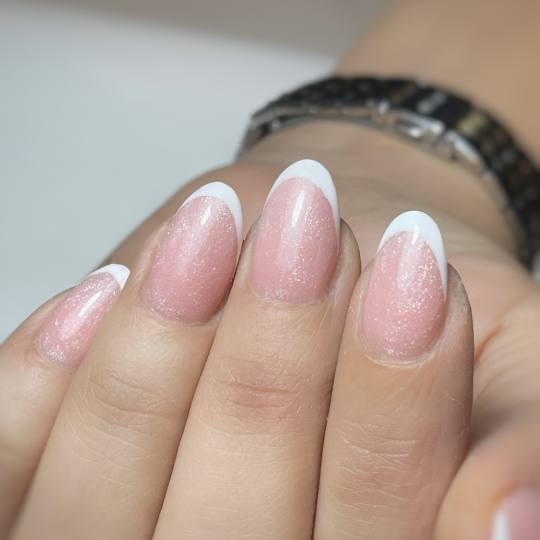 Nails Studio #beograd Korekcija noktiju Korekcija noktiju gelom