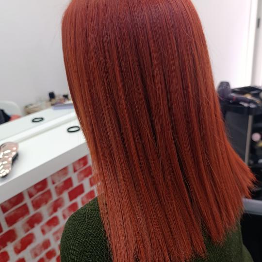 Travijata Donna #novisad Farbanje kose Farbanje cele dužine - kosa srednje dužine